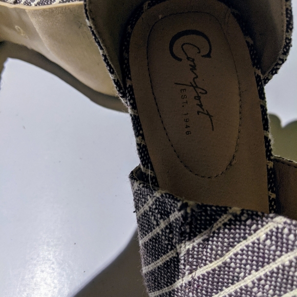 Heels - Picture 5 of 5